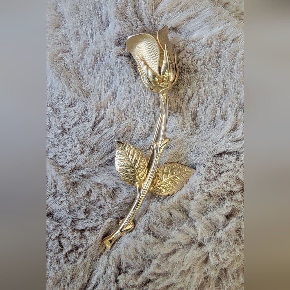 Source Unknown Gold Rose Brooch